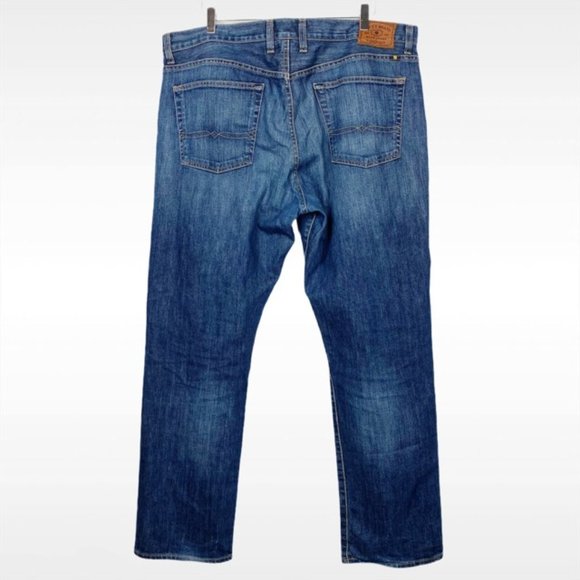 Lucky Brand 481 Relaxed Straight Jeans | 38x32 - Picture 6 of 10